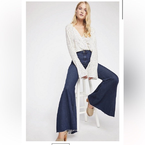 FREE PEOPLE Extra Wide Flare High Rise Boho Country Just Float On Jean 31 Short - Picture 3 of 6